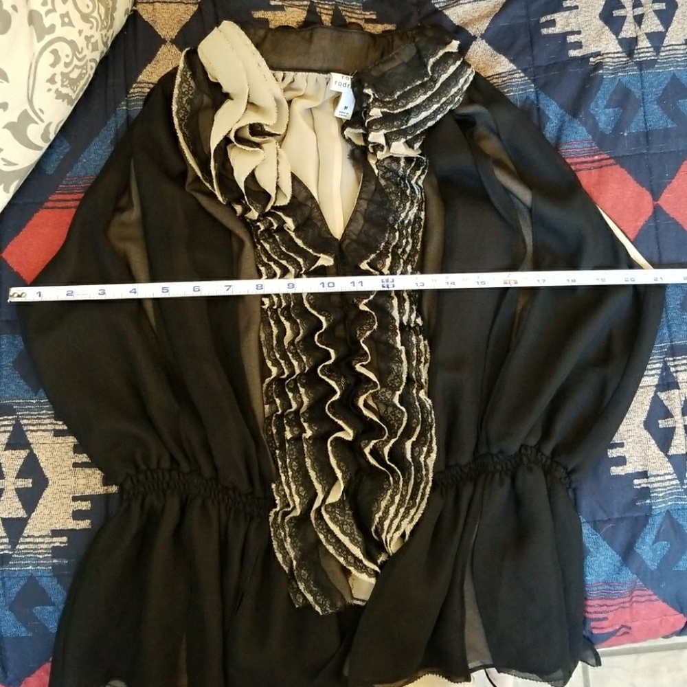❤💋HOST PICK❤ ROBERT RODRIGUEZ RUFFLE TOP - Picture 8 of 8
